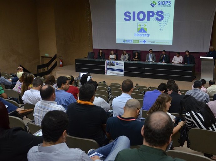 Seminário ensina prefeitos e secretários a prestar contas dos recursos da saúde