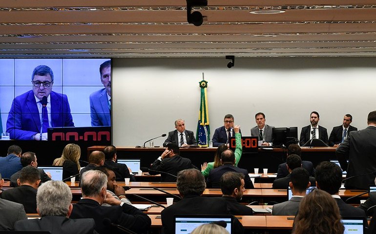 Reforma tributária: representantes do setor de serviços defendem continuidade do Simples Nacional