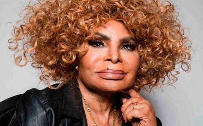 Elza Soares, sobre preconceito: &#8216;Quando morremos, morremos iguais&#8217;