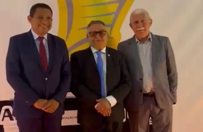 Estado prestigia homenagem da Associação dos Supermercados às redes de varejo