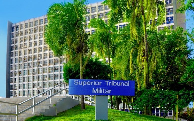Justiça Militar condena cabo que chamou tenente de 'bunduda' e caso vai parar no STM