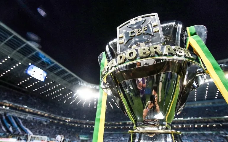 'Soluções', Rayan e Lucho Acosta protagonizam clássico entre Vasco e Fluminense na semifinal da Copa do Brasil