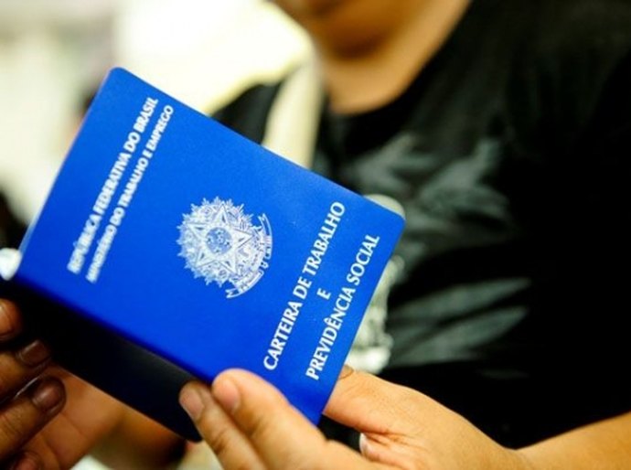 Sine oferece 23 vagas de emprego, sendo 10 especiais