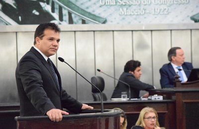 Ricardo Nezinho faz pronunciamento em solidariedade ao senador Renan Calheiros