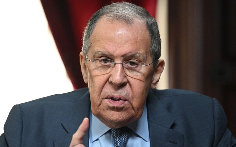 Kiev lança ataque com drones contra residência oficial do presidente russo, diz Lavrov