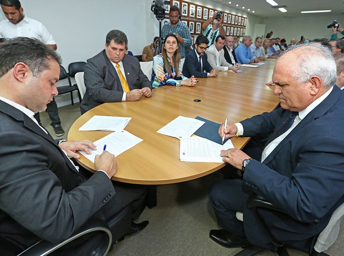 Otávio Praxedes e governador Renan Filho lançam programa 'Rural Legal'