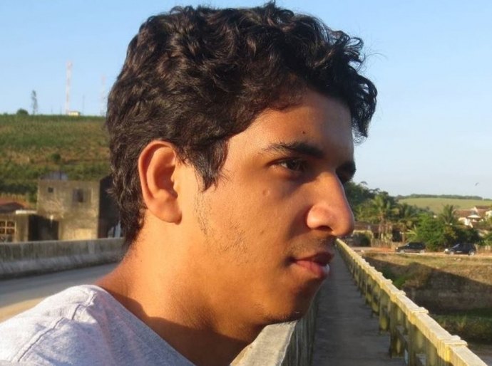 Técnico-administrativo da Uneal lança livro pela Imprensa Oficial