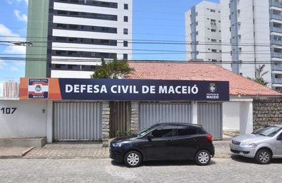 Pinheiro: prefeito Rui Palmeira visita nova sede da Defesa Civil