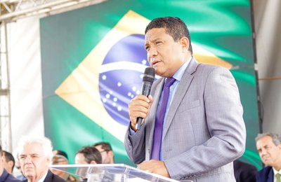 Prefeito Júlio Cezar é anfitrião em solenidade de inauguração da sede do Ministério Público