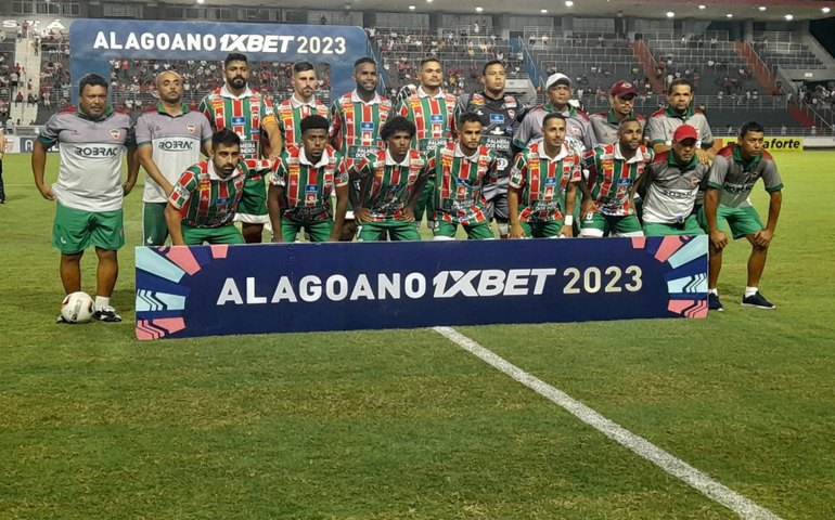 CSE perde por 3 a 0 para o CRB  e fica em situação de risco no Alagoano