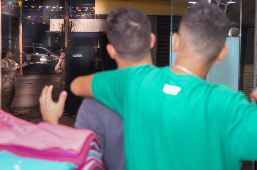 Bope simula crise com reféns no centro de Maceió durante curso de negociação policial
