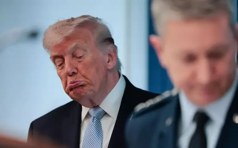 Trump defende serviço secreto e diz que não percebeu tiroteio de início