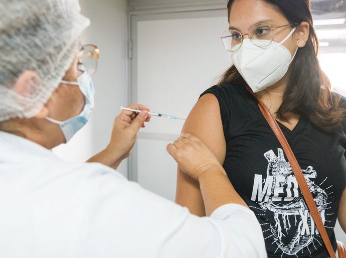 Rede estadual volta às aulas com frota renova e fortalecimento de protocolos sanitários