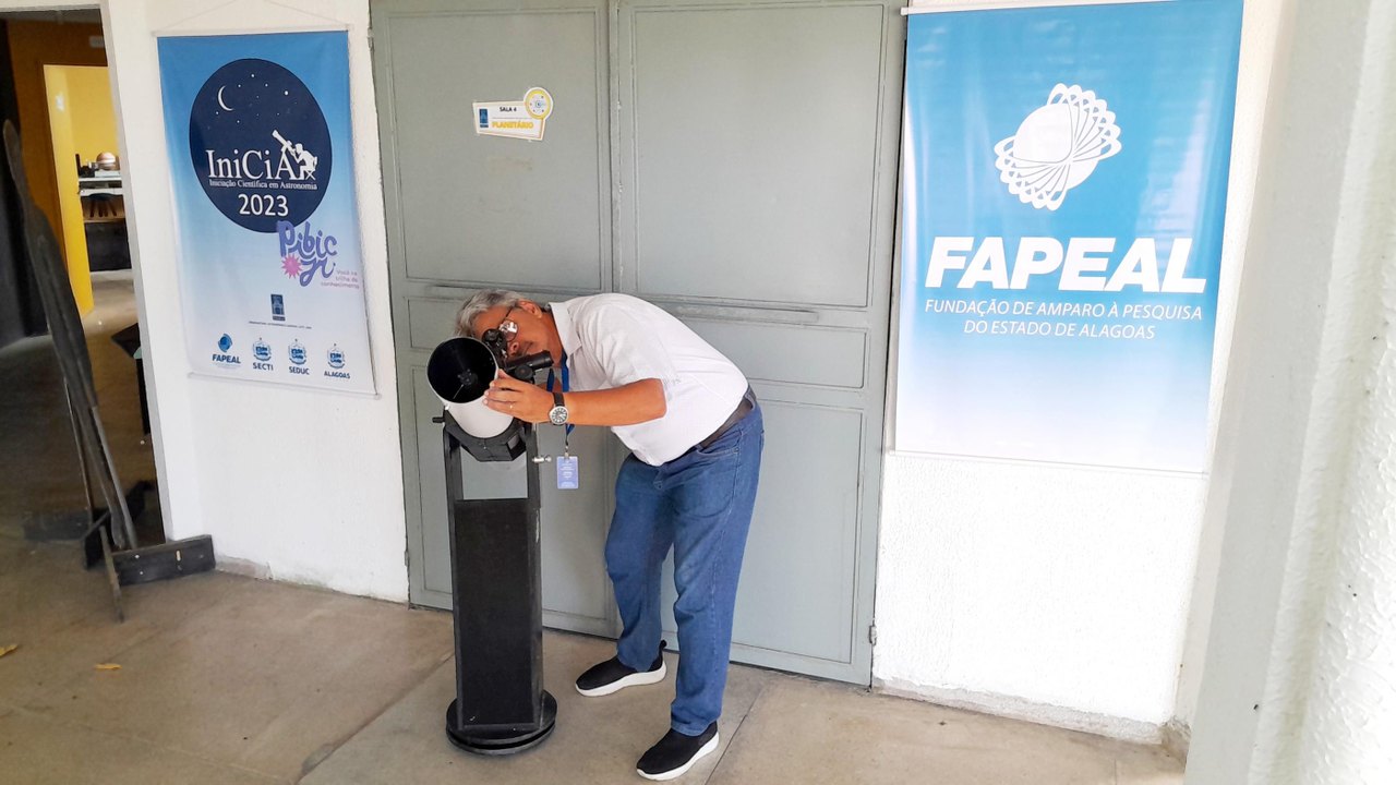 Fapeal faz aniversário e telescópio é batizado em homenagem à instituição