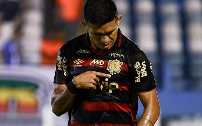 Sport derrota Paysandu, supera o Vila Nova e volta ao G-4 da Série B