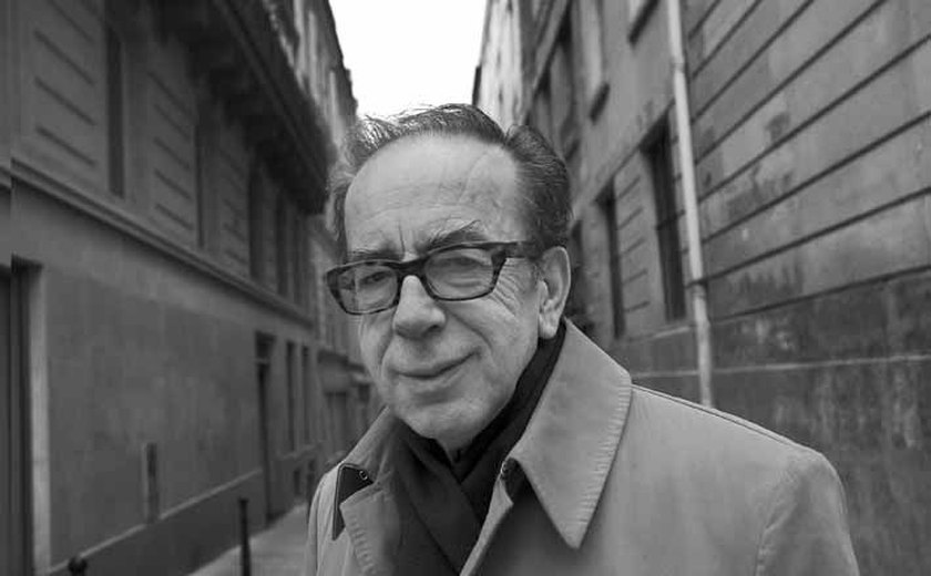 Livro de Ismail Kadaré que reconstitui telefonema entre Stálin e autor de 'Doutor Jivago' será lançado no Brasil