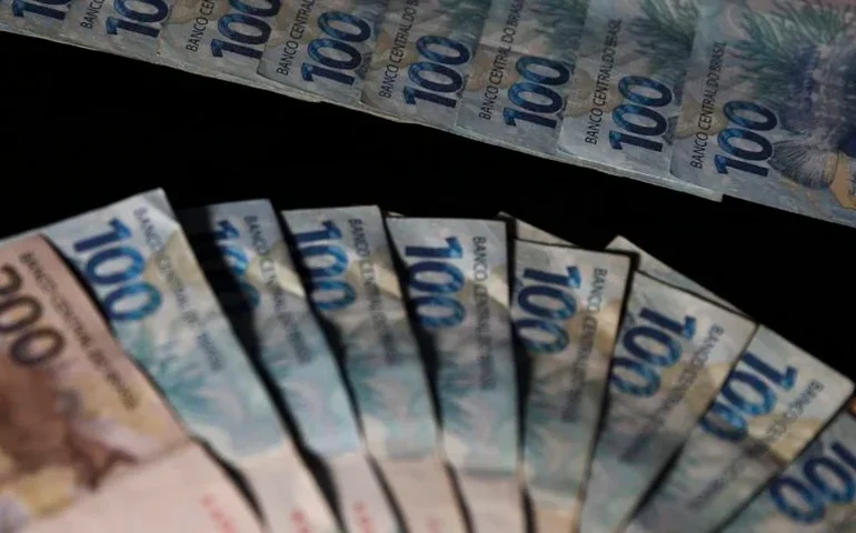 Arrecadação federal em março bate recorde histórico para o mês