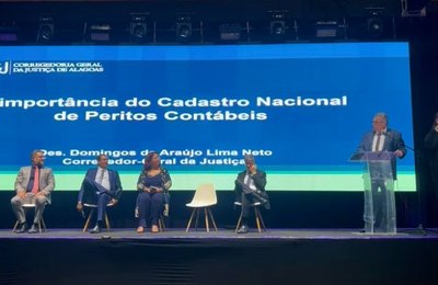 Desembargador Domingos Neto participa de painel em evento de Contabilidade