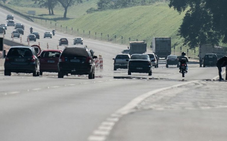 Feriado 15 de novembro: veja os melhores horários para viajar nas estradas de SP