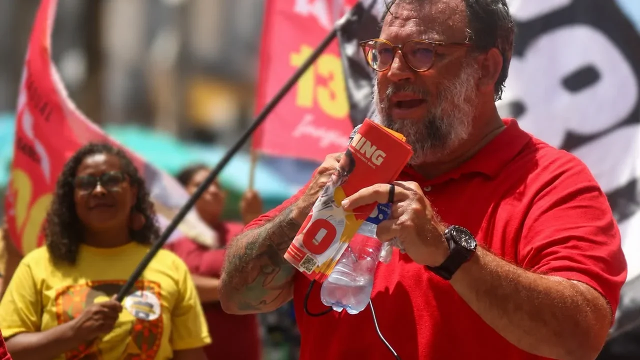 Fleming convoca estudantes dos Institutos Federais a defender a educação pública e votar em Lula