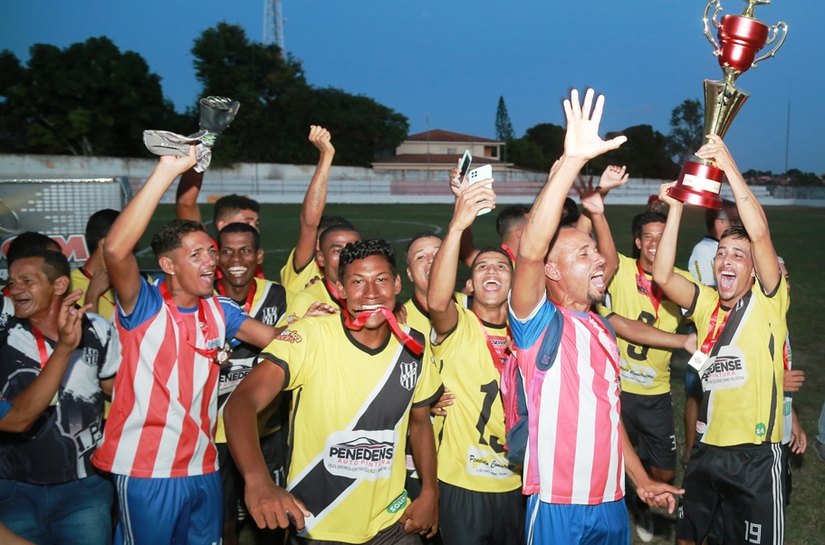 Ponte Preta conquista o Campeonato Amador de Futebol de Penedo