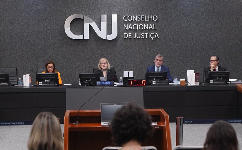 Certidões de óbito de vítimas da ditadura devem indicar violência causada pelo Estado