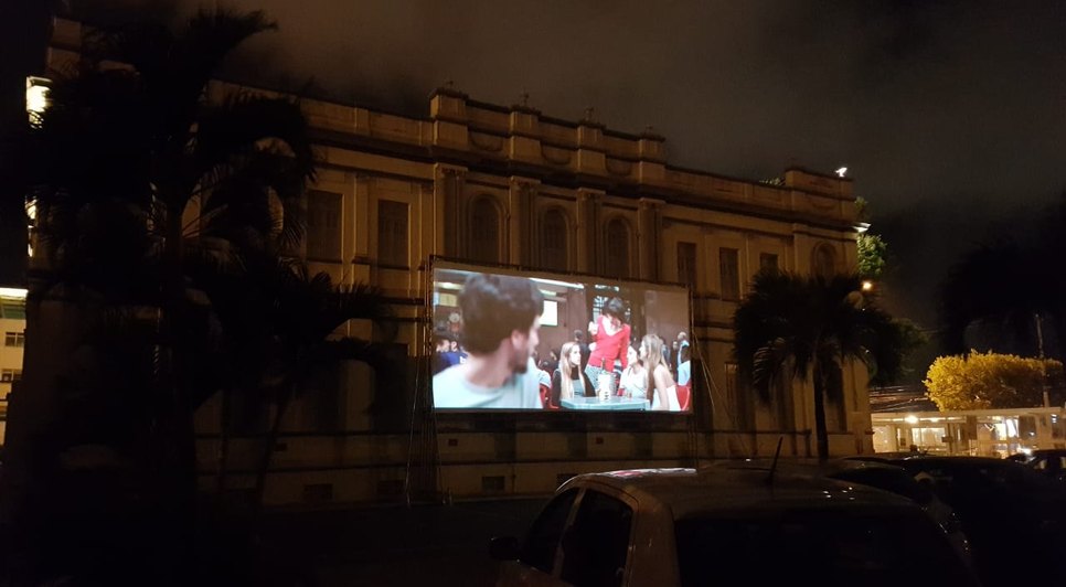 CINE DRIVE IN MUSEU DA GENTE 2.jpg