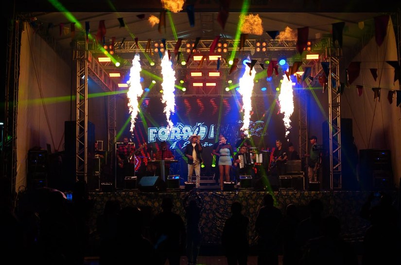 Mais uma noite do São João do Povo 2026 anima população em Palmeira e prefeita prestigia momento