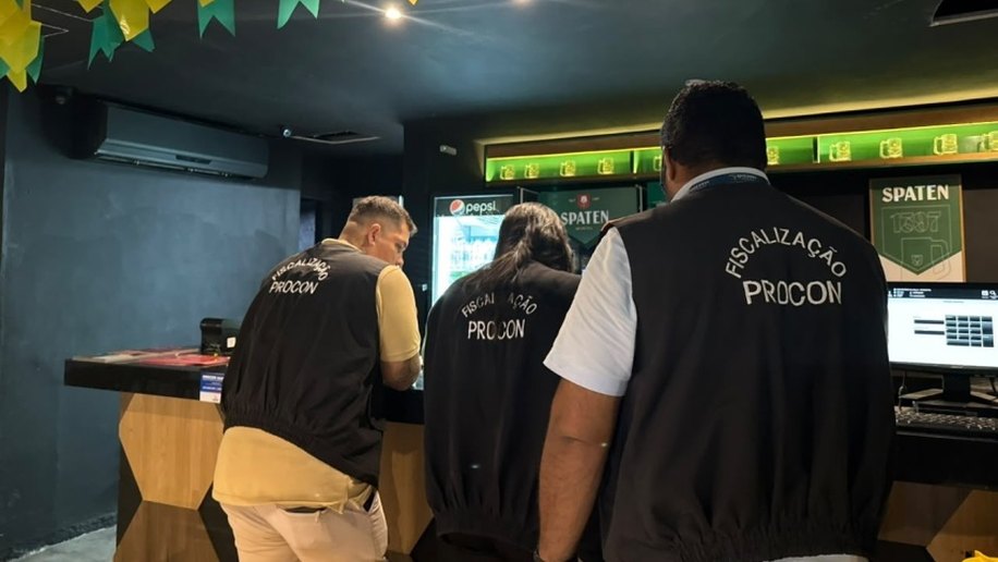 Procon Maceió e Abrasel orientam bares e restaurantes sobre direitos do consumidor