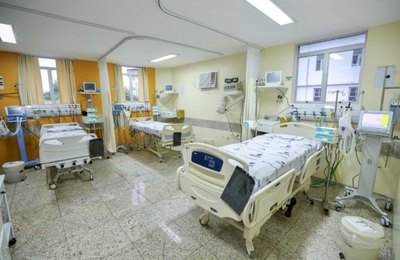 Governo do Estado entrega mais 10 leitos de UTI para Covid-19 no Hospital Veredas
