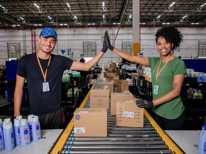 Em expansão pelo país, Amazon Brasil aponta crescimento de PMEs do Nordeste por meio de serviço de marketplace