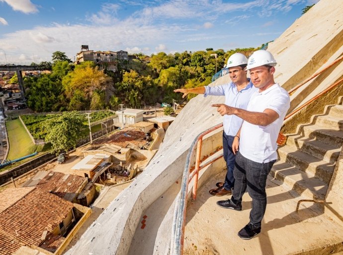 JHC e Rodrigo Cunha aceleram obras e ampliam infraestrutura em Maceió