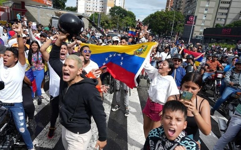Uma pessoa morre em protesto contra reeleição de Maduro na Venezuela
