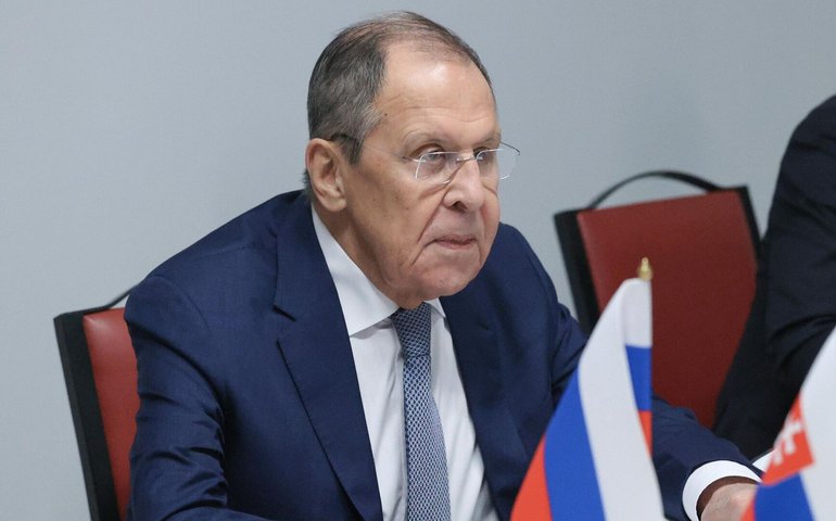 Lavrov: Rússia promete resposta firme às ameaças de mísseis dos EUA e da OTAN