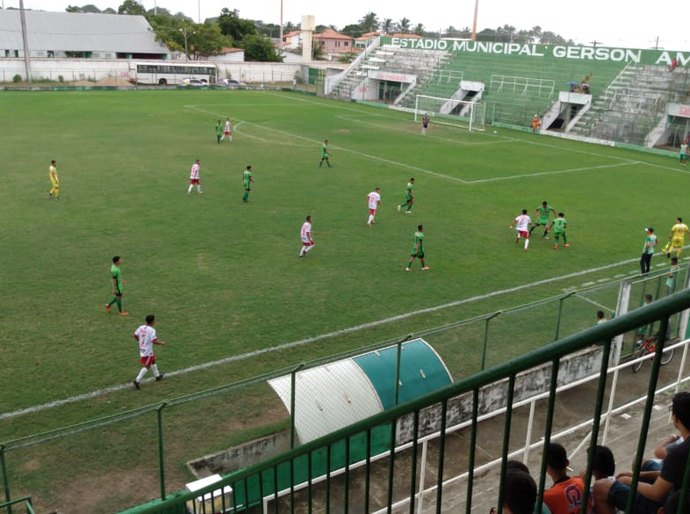 Coruripe vence Penedense e lidera o grupo B no Alagoano Sub-20