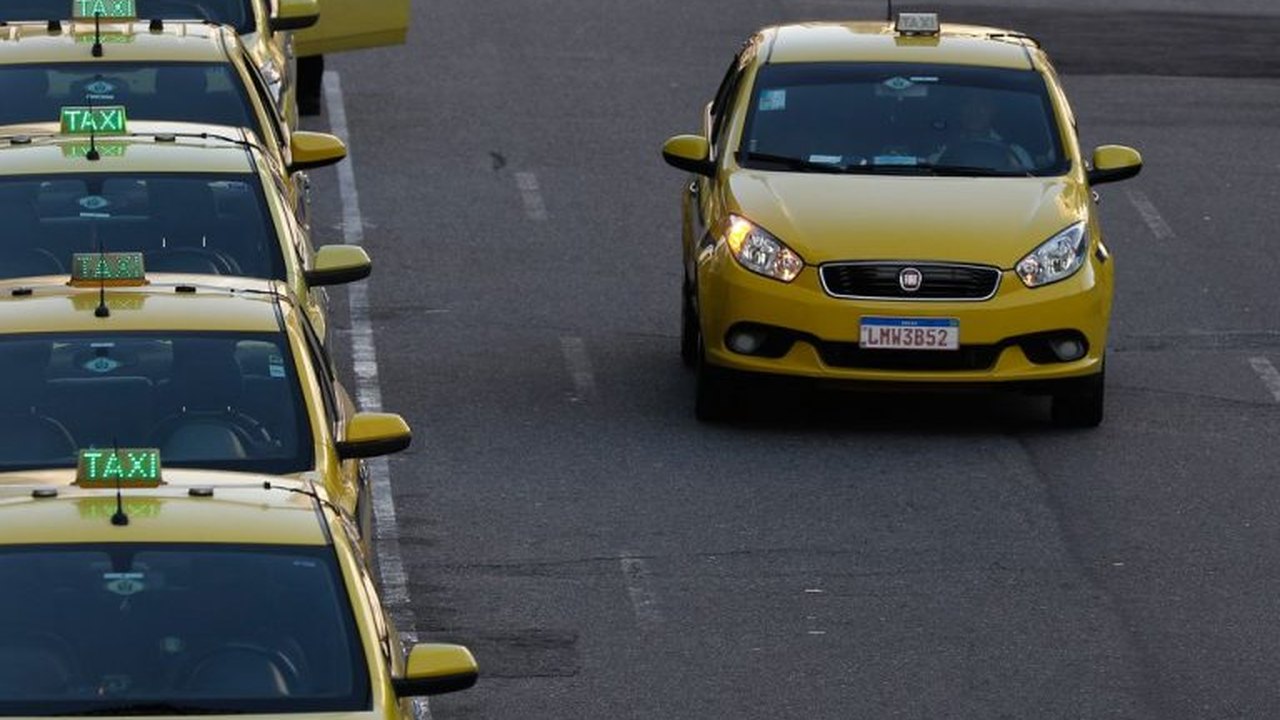 Medida provisória libera R$ 30 bilhões para financiamento de veículos a motoristas de aplicativo e taxistas