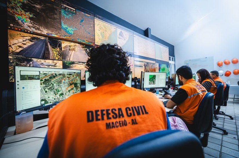 O que pode provocar afundamento de solo? Geólogo da Defesa Civil de Maceió explica as possíveis causas