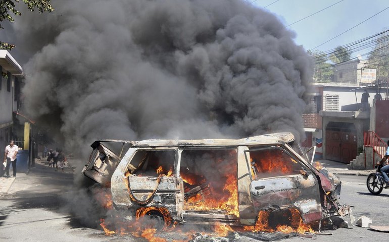 Mergulhado no caos: por que colapso no Haiti pode ser lido como 'o nosso fracasso'?