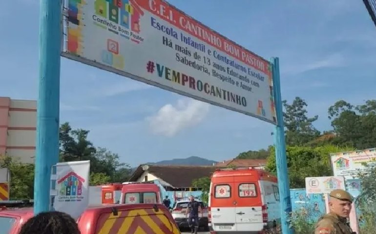 Homem invade creche em Blumenau e mata quatro crianças