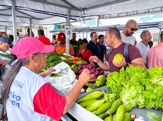 1ª etapa do Circuito Regional de Feiras da Agricultura Familiar acontece em Piranhas