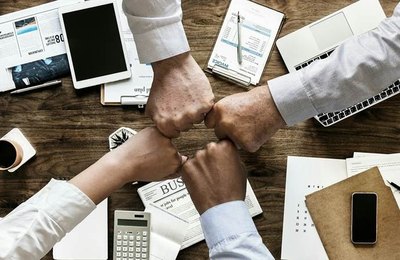 De boia fria a sacoleira: Nove empresários que começaram do zero e hoje faturam milhões