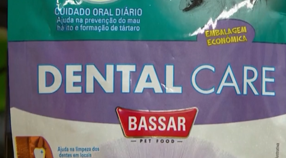 Anvisa proíbe substância encontrada em alimentos após morte de cães