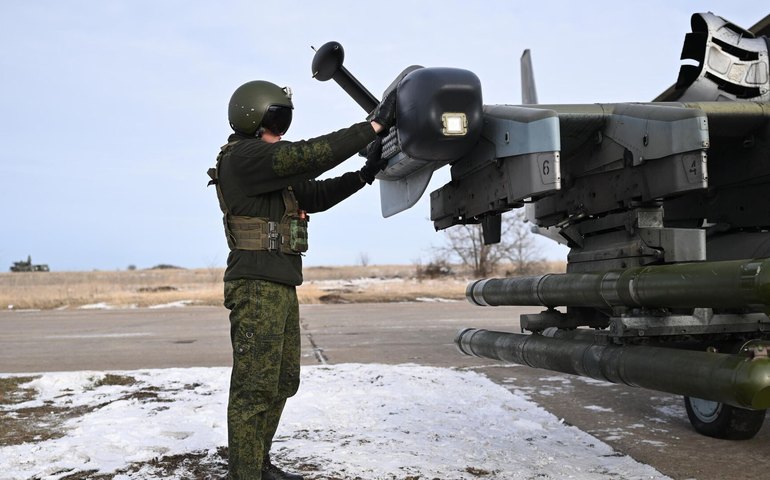 'Podemos afirmar com certeza': Rússia vencerá Ucrânia militarmente em 2026, opina analista