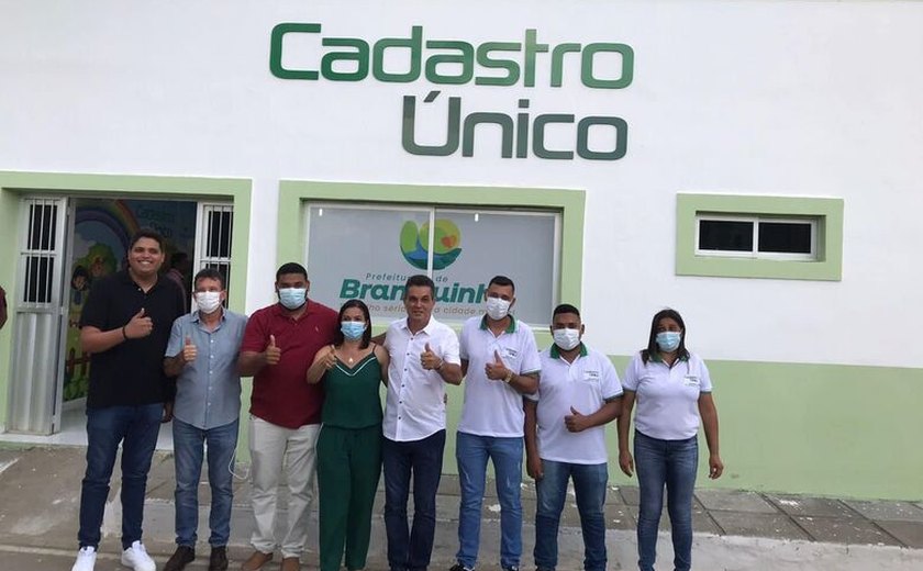 Natal em Branquinha: prefeitura entrega cestas básicas e reforma da sede do CadÚnico