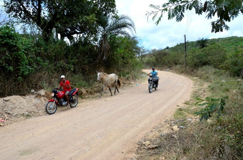 Renan Filho assina ordem de serviço para obras na AL-145 sexta (1)