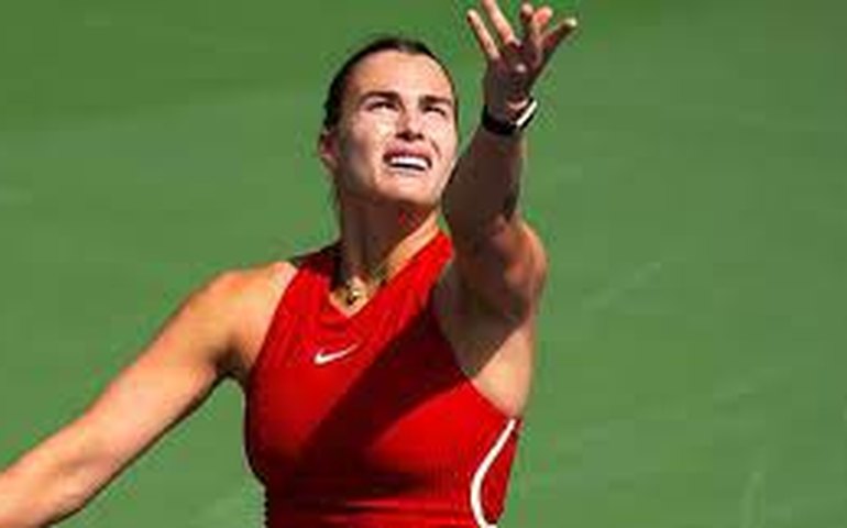 Pedra no sapato, croata elimina Sabalenka na estreia em Dubai, Swiatek sobre, mas avança