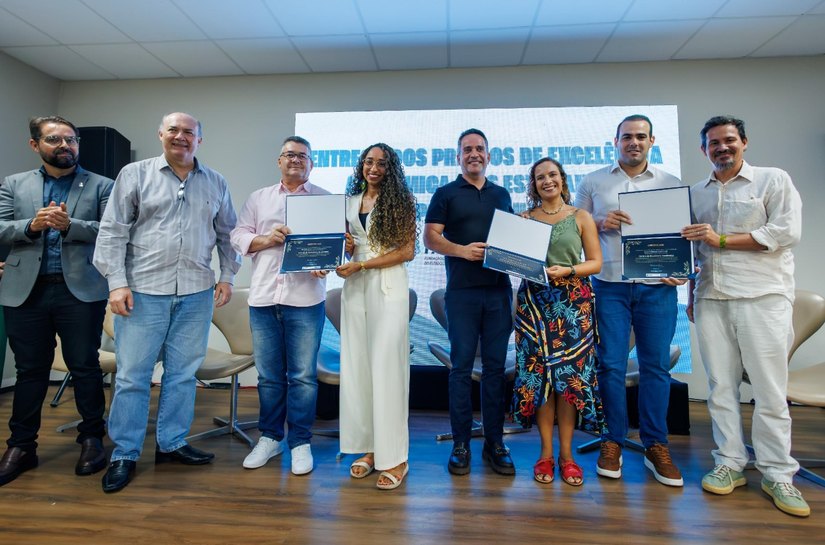 Governador Paulo Dantas entrega premiação a pesquisadores e reforma da sede da Fapeal