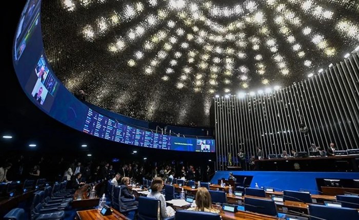 Senado aprova pautas-bomba que vão impactar as contas da União