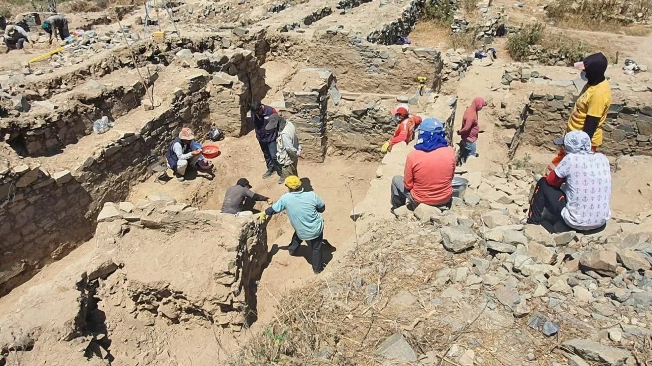 Túmulo de criança importante é descoberto em templo antigo no Peru
