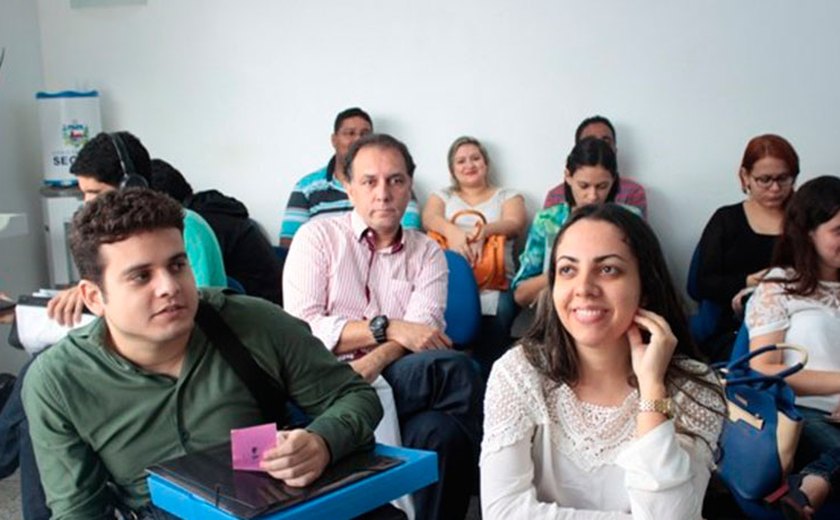 Governo de Alagoas recebe 150 aprovados em concurso para perícia médica